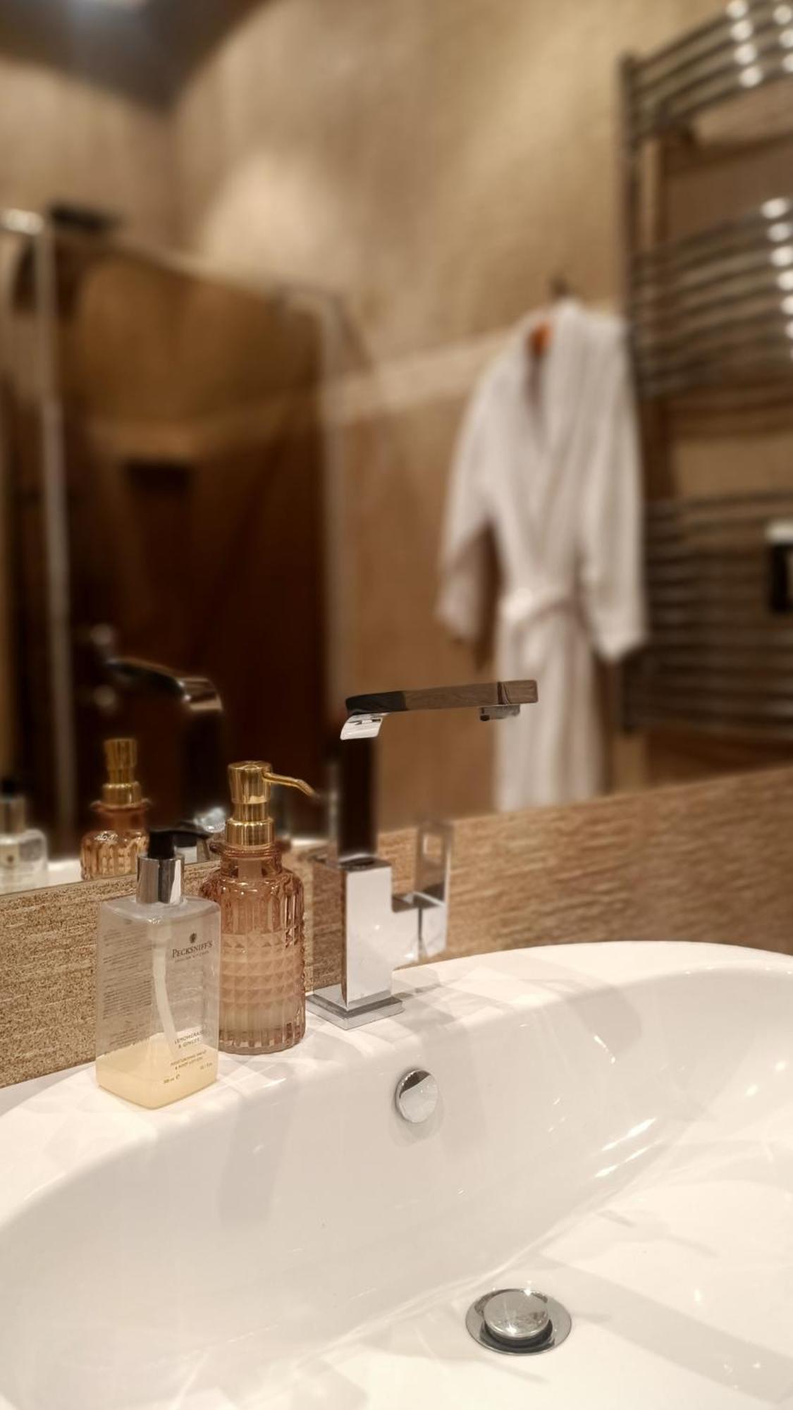 Luxury Room Well Located Częstochowa Eksteriør billede